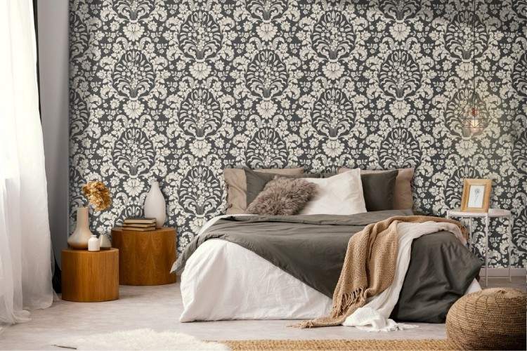 English vintage wallpaper decorations.