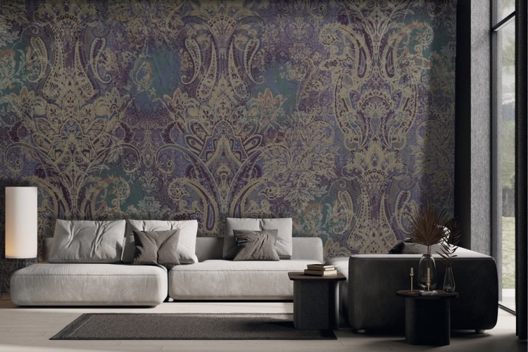 Vintage purple gold damask wallpaper