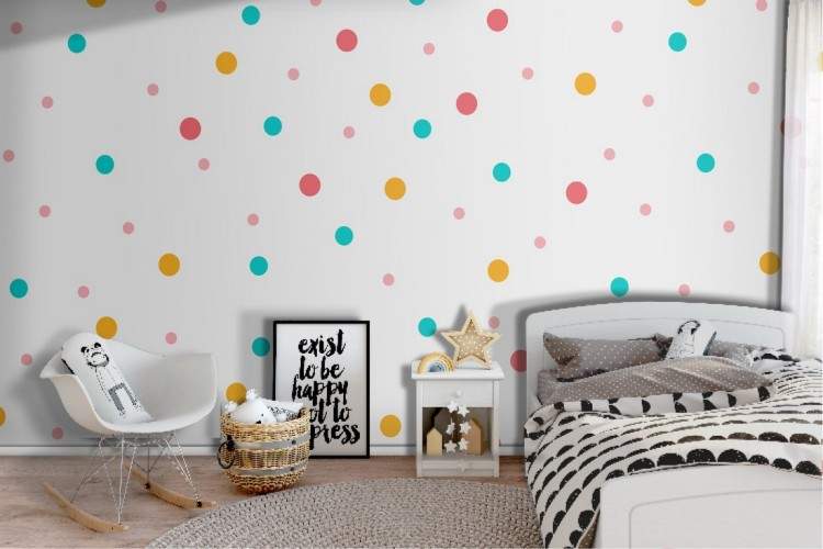 Polka dot children's wallpaper decoration.